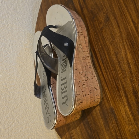 Sam & Libby Womens Black tong cork platform Wedge Sandals Silver CUTE! Sz.7 - Picture 3 of 13